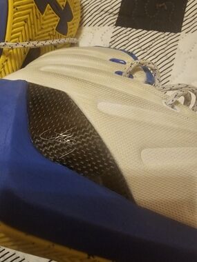 Rare Under Armour Curry 3 Dub Nation Basketball Shoes Blue and White -Yellow